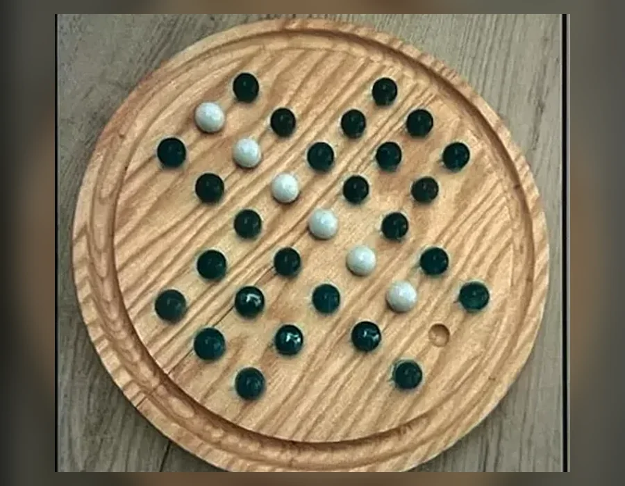 Solitaire artisanal en bois
